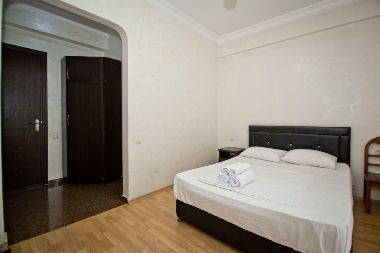 Vizit Hotel Batumi Kültér fotó
