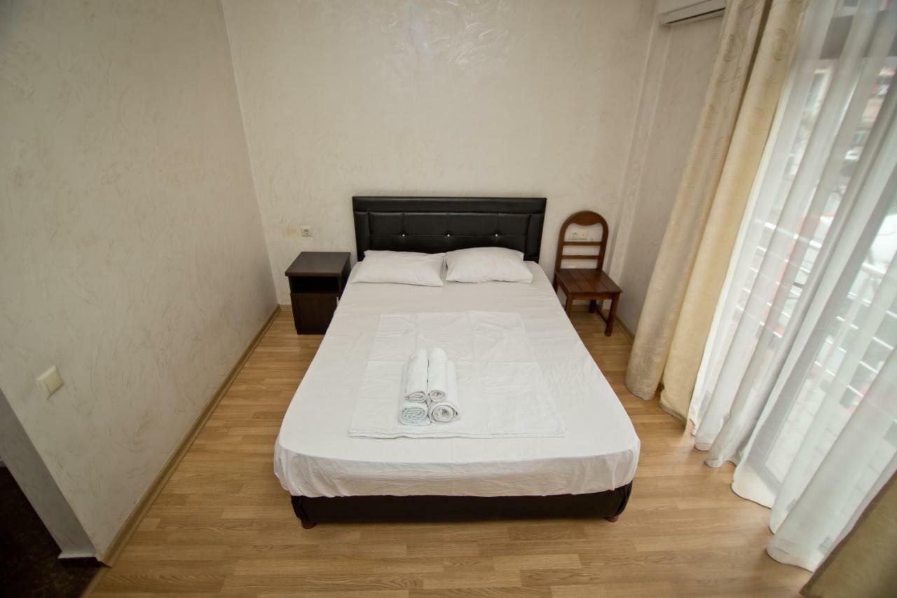 Vizit Hotel Batumi Kültér fotó