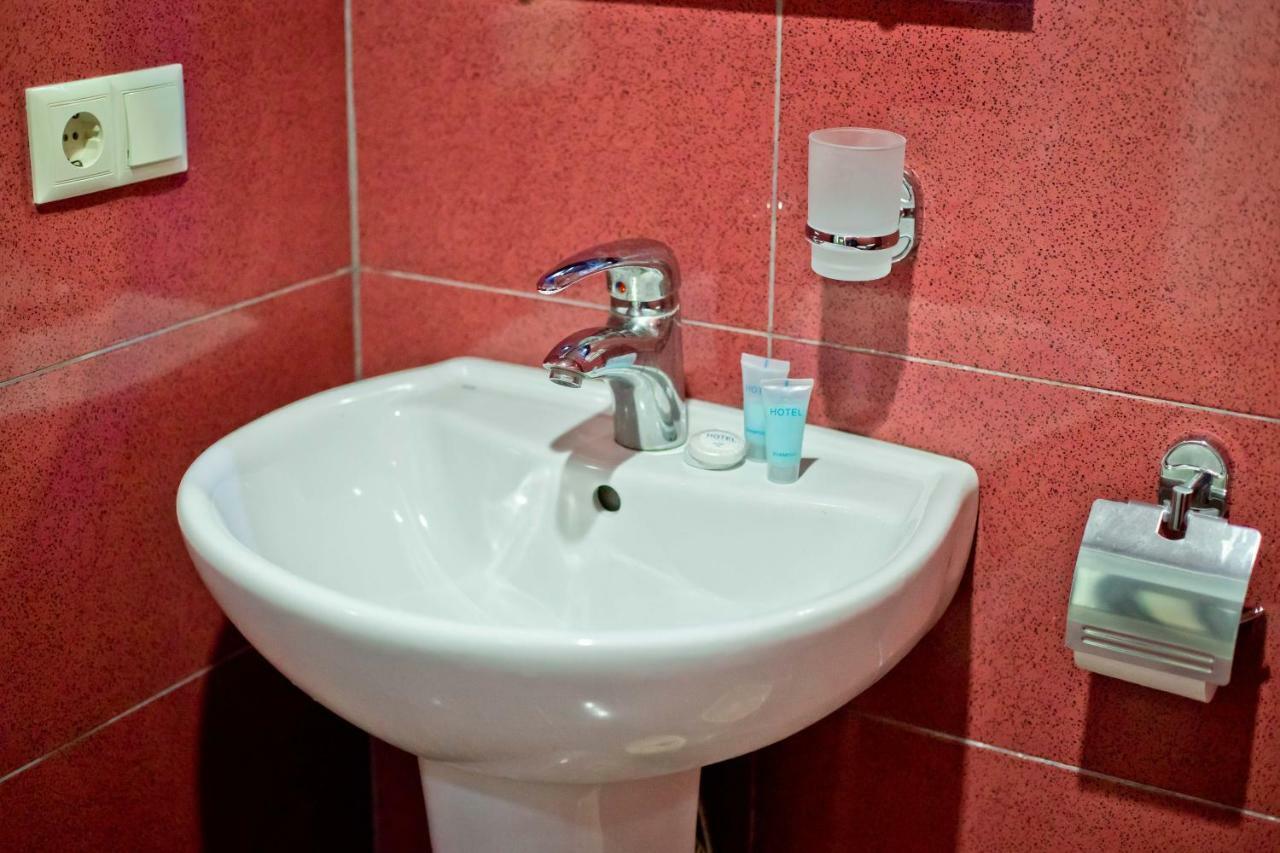 Vizit Hotel Batumi Kültér fotó