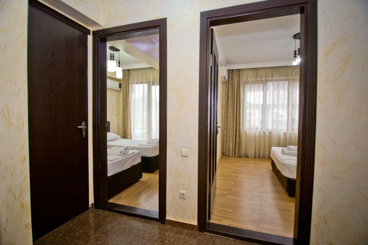 Vizit Hotel Batumi Kültér fotó