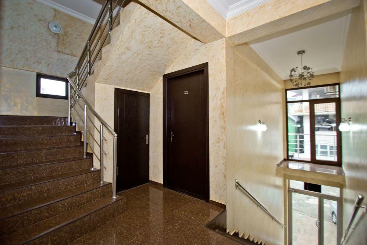 Vizit Hotel Batumi Kültér fotó